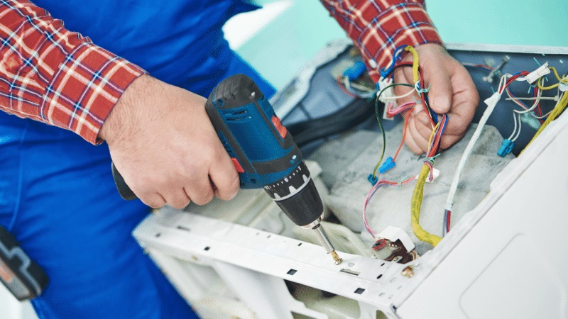 Bayrampaşa Amana Amana çamaşır makinesi kart tamiri – Su almama arızası orijinal parça ile giderildi. - Teknik servis örneği